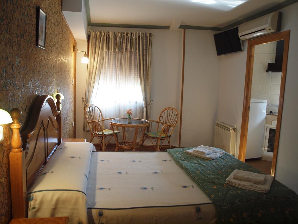 Hostal Yuste Garganta la Olla Esterno foto