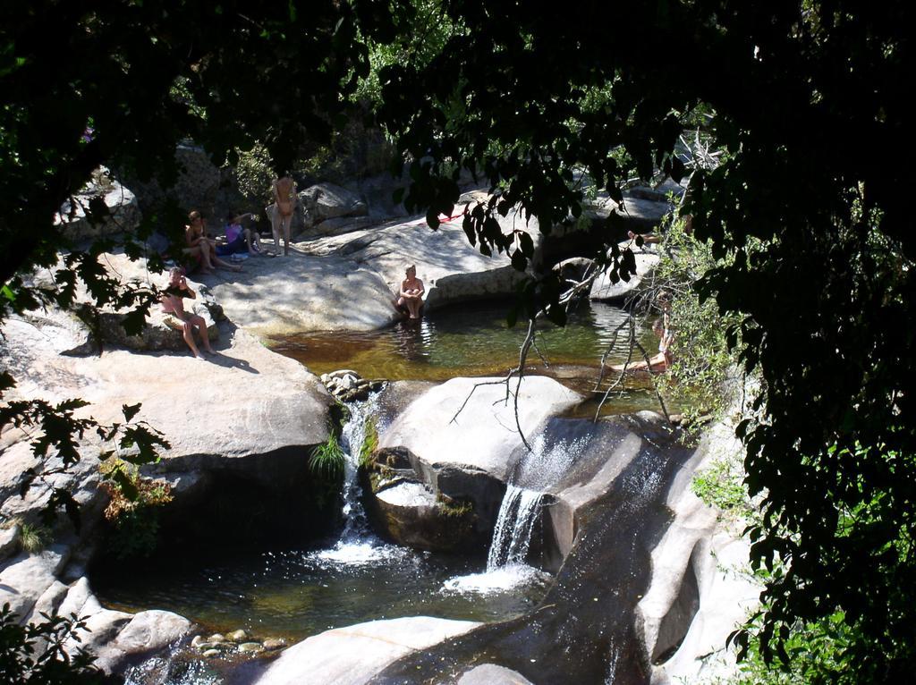 Hostal Yuste Garganta la Olla Esterno foto